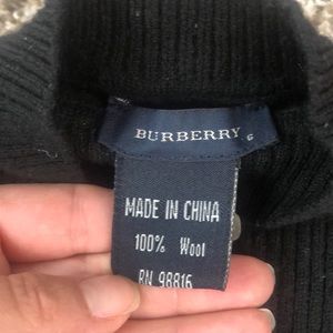 Burberry little girls sweater. Wool.